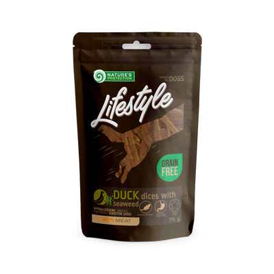 Nature's Protection Lifestyle Duck dices with seaweed Ласощі для собак скибочки качки з морською капустою, 75 г
