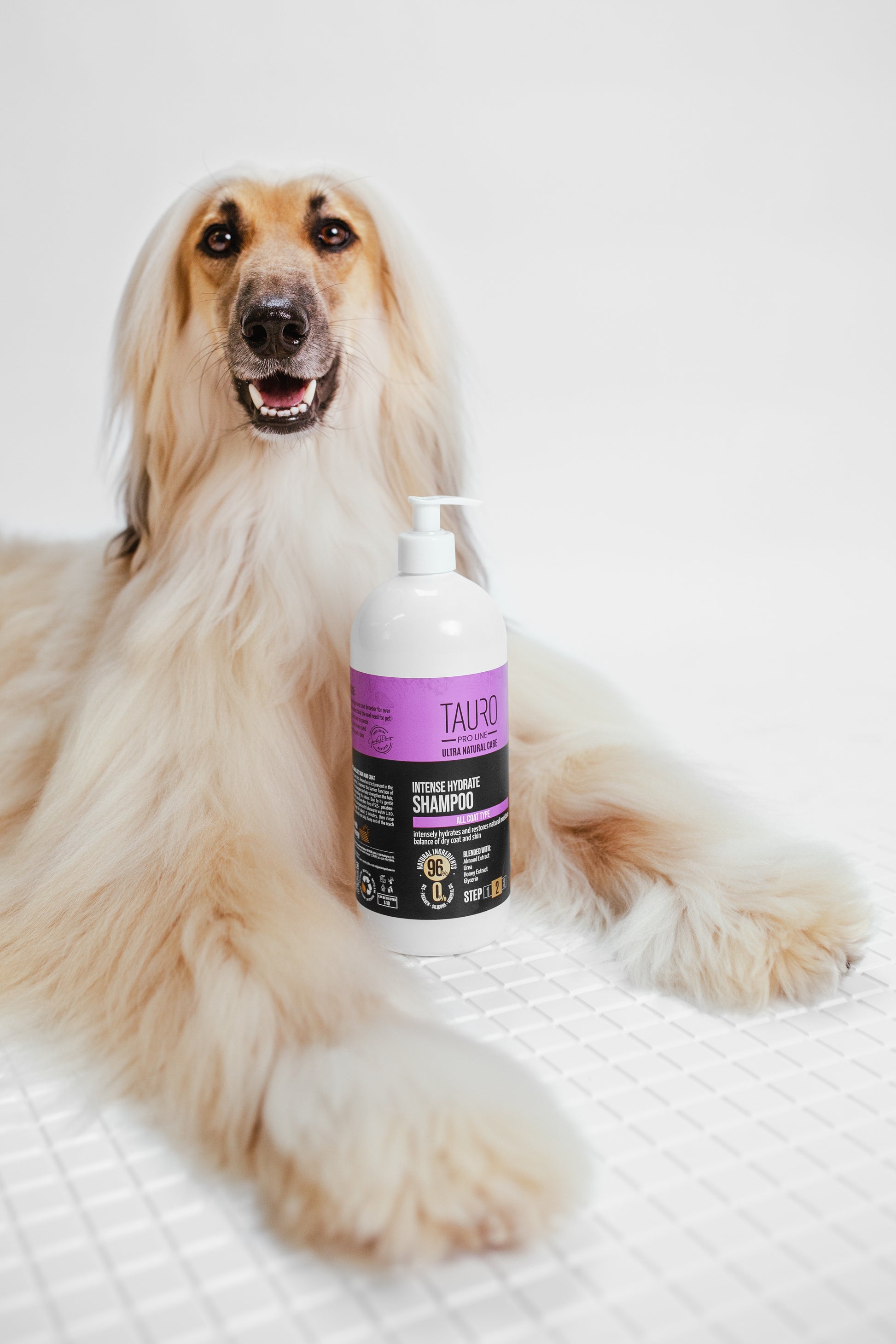Tauro Pro Line Ultra Natural Care Intense Hydrate Shampoo Інтенсивно зволожувальний шампунь для шерсті та шкіри собак і 